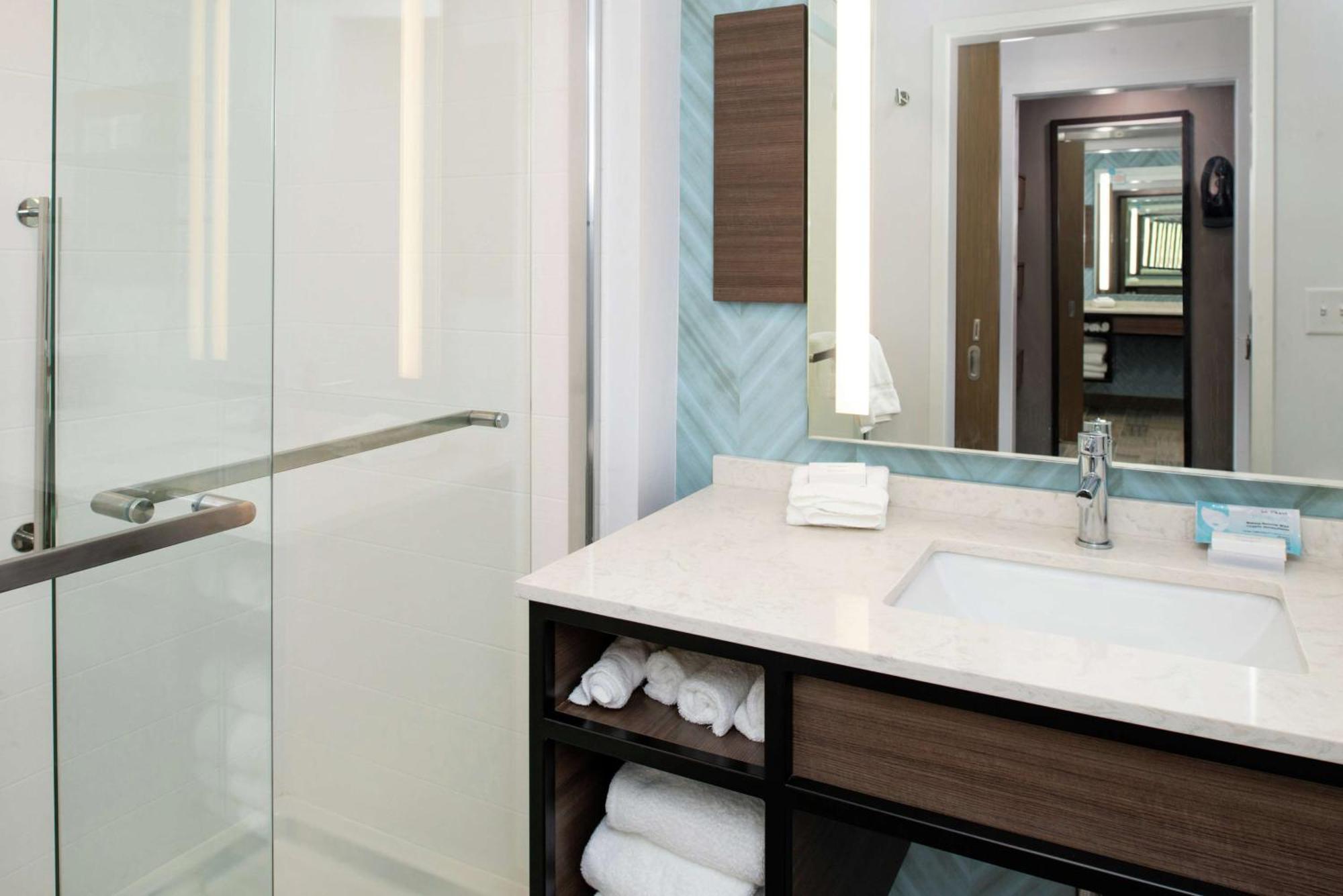 Hilton Garden Inn Gallatin Esterno foto
